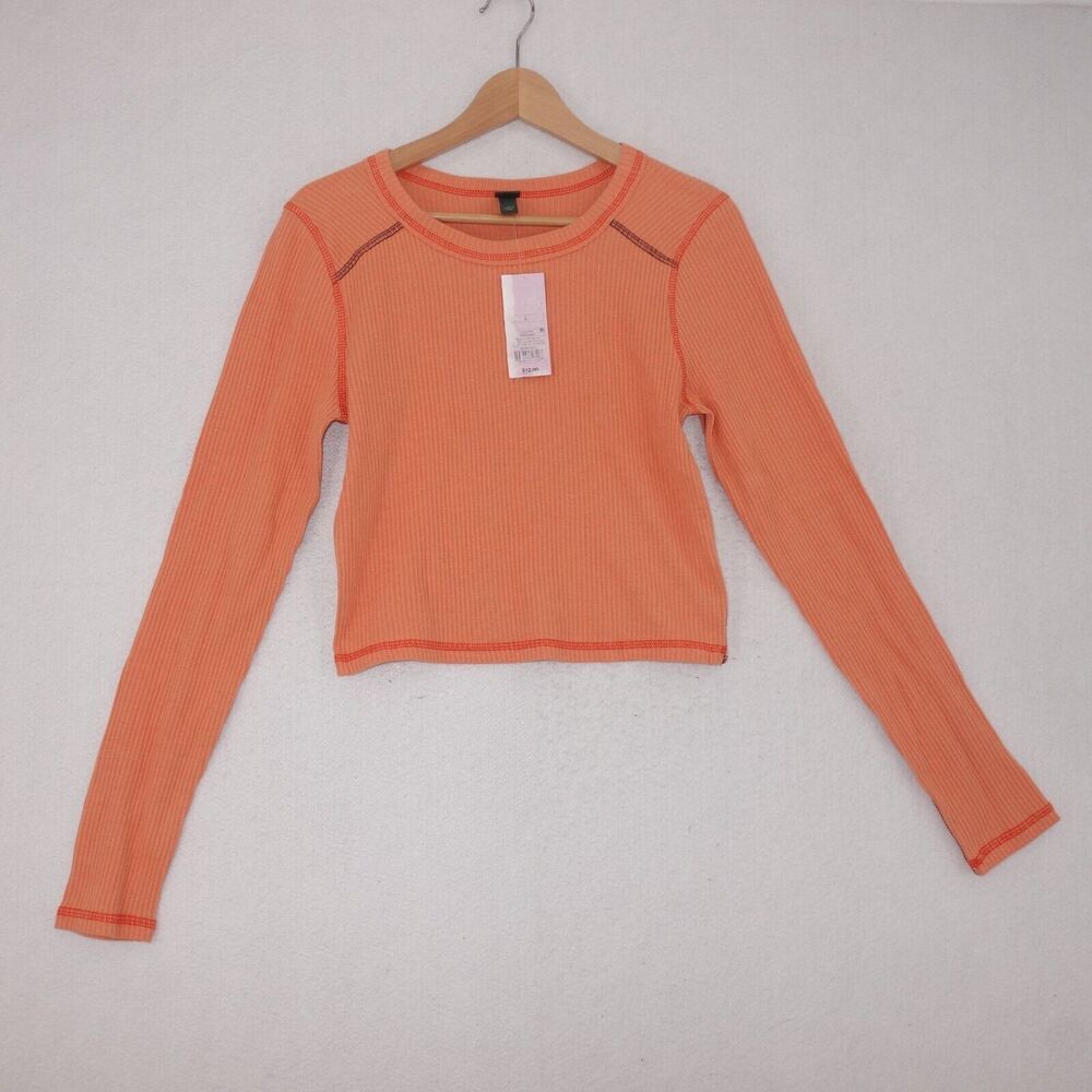 NEW Wild Fable Cropped Long Sleeve Baby Tee Shirt Women's Large Coral Peach - Picture 2 of 6